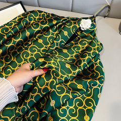Simple Stylish And Versatile Green Shawl