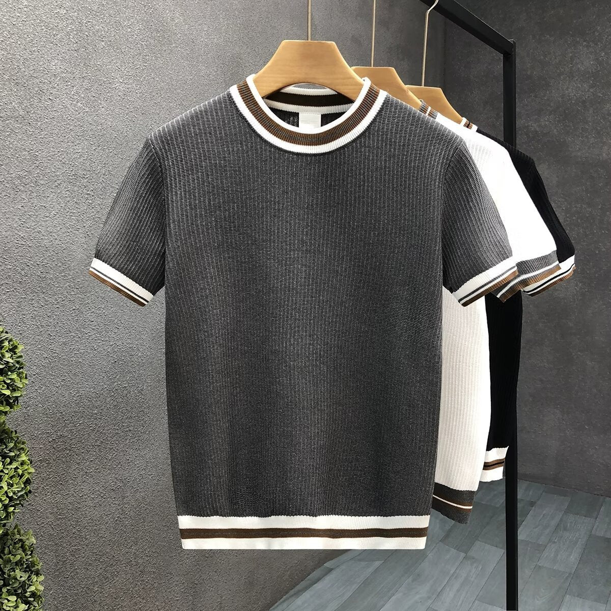 Women's Textured Jacquard Color-Block Knitted T-Shirt