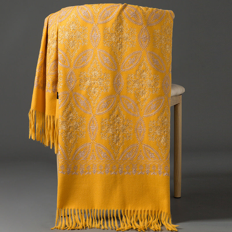 Autumn Winter Embroidered Golden Silk Lily Design In Xinjiang Cashmere