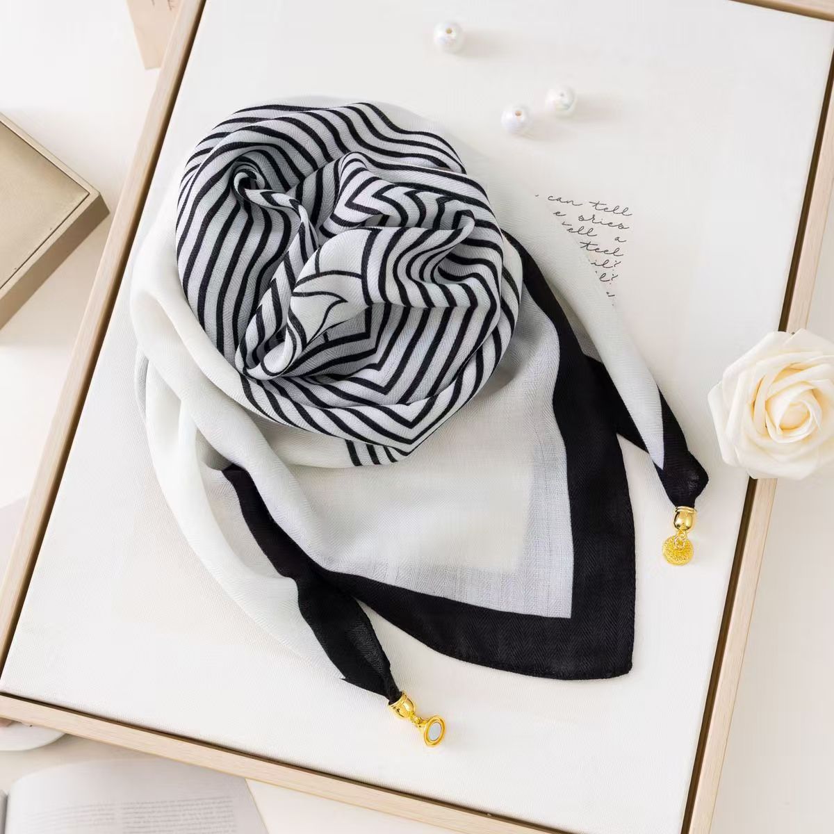 Thermal Square Scarf With Magnetic Clasp Triangular Silk Scarf Cotton Neck Warmer For Women